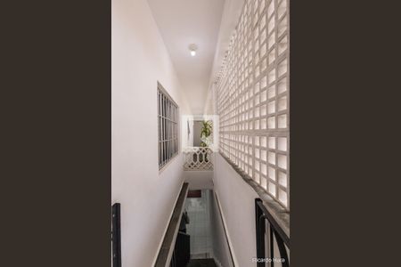 Casa à venda com 200m², 3 quartos e 2 vagas Casa à venda com 200m², 3 quartos e 2 vagasÁrea externa