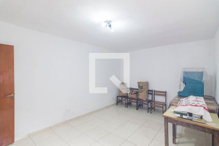 Casa à venda com 250m², 2 quartos e 4 vagasEdícula