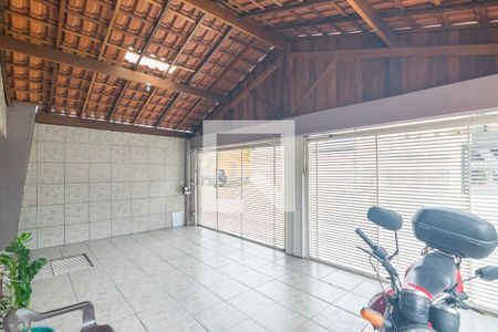 Casa à venda com 250m², 2 quartos e 4 vagasGaragem