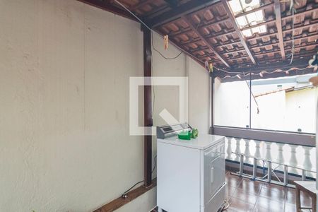 Casa à venda com 250m², 2 quartos e 4 vagasTerraço