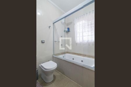 Casa à venda com 250m², 2 quartos e 4 vagasBanheiro