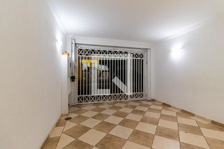 Garagem de casa de condomínio para alugar com 3 quartos, 100m² em Vila Curuçá, São Paulo
