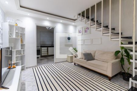 Casa de Condomínio para alugar com 3 quartos, 100m² em Vila Curuçá, São Paulo