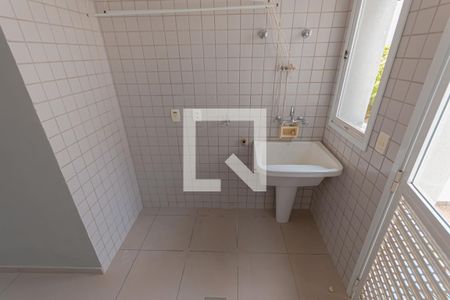 Casa de condomínio para alugar com 412m², 5 quartos e 2 vagasÁrea de Serviço