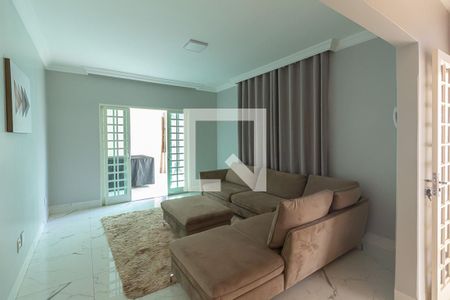 Sala de casa para alugar com 4 quartos, 380m² em Jardim América, Goiânia