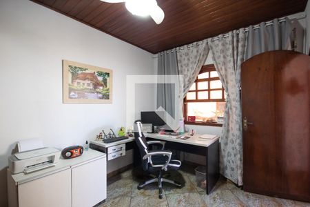 Escritório de casa à venda com 3 quartos, 246m² em Umuarama, Osasco