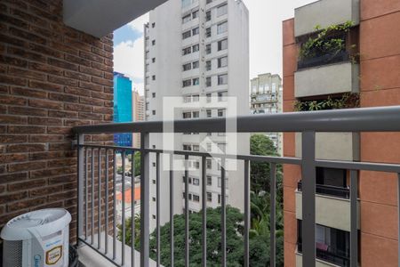 Varanda de kitnet/studio para alugar com 1 quarto, 21m² em Moema, São Paulo
