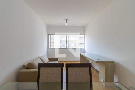 Sala de apartamento para alugar com 1 quarto, 55m² em Centro, Campinas