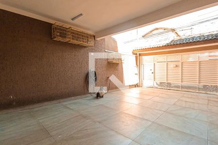 Casa à venda com 120m², 2 quartos e 4 vagasGaragem