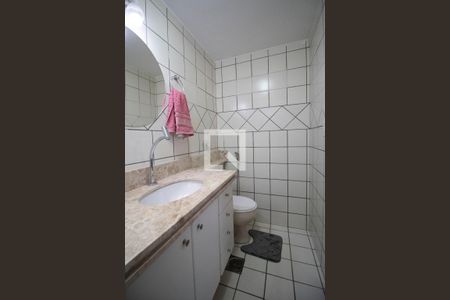 Apartamento à venda com 104m², 3 quartos e 1 vaga Apartamento à venda com 104m², 3 quartos e 1 vagaBanheiro da suíte