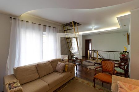 Casa à venda com 327m², 4 quartos e 3 vagasSala de TV