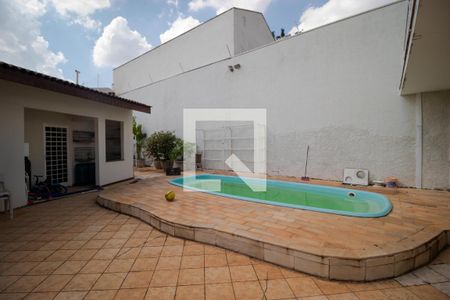 Casa à venda com 327m², 4 quartos e 3 vagasPiscina