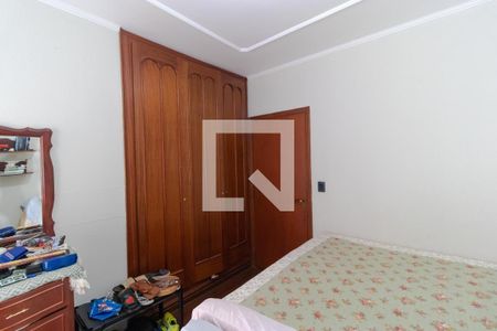 Casa à venda com 327m², 4 quartos e 3 vagasQuarto 02