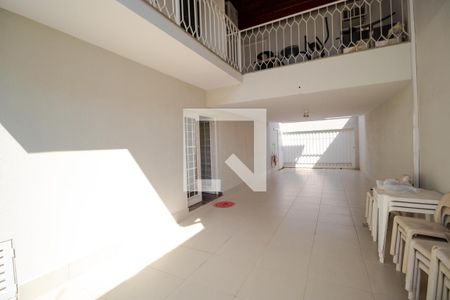 Casa à venda com 327m², 4 quartos e 3 vagasGaragem