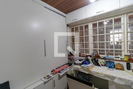 Casa à venda com 327m², 4 quartos e 3 vagasEscritório