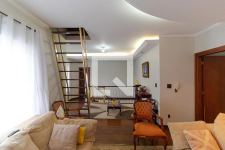 Casa à venda com 327m², 4 quartos e 3 vagasSala de TV