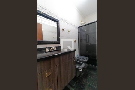 Casa à venda com 327m², 4 quartos e 3 vagasBanheiro 02