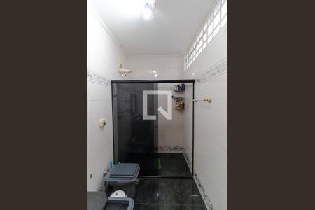 Casa à venda com 327m², 4 quartos e 3 vagasBanheiro 02