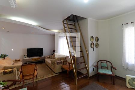 Casa à venda com 327m², 4 quartos e 3 vagasSala de TV