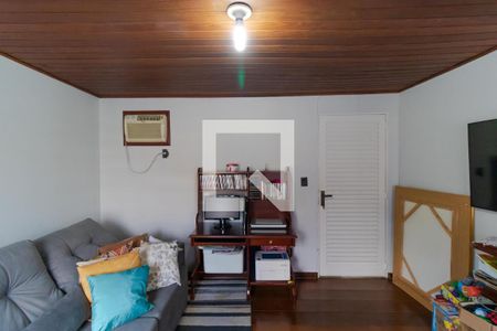 Casa à venda com 327m², 4 quartos e 3 vagasQuarto 01