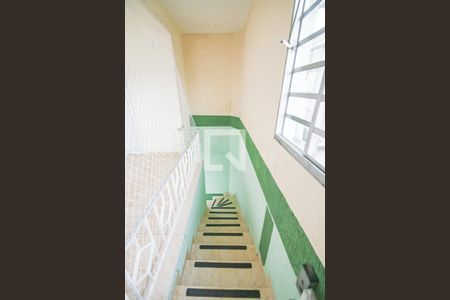 Casa para alugar com 80m², 2 quartos e 1 vagaEscadas