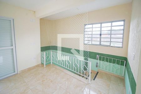 Casa para alugar com 80m², 2 quartos e 1 vagaEscadas