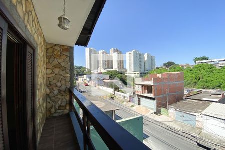 Casa à venda com 293m², 3 quartos e 6 vagas Casa à venda com 293m², 3 quartos e 6 vagasVaranda do Quarto 1