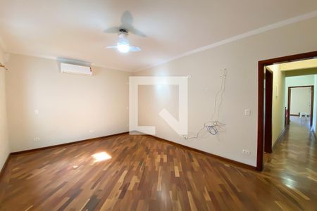 Casa à venda com 293m², 3 quartos e 6 vagas Casa à venda com 293m², 3 quartos e 6 vagasSuíte 2