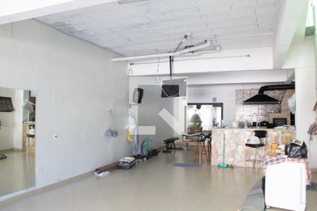 Casa à venda com 293m², 3 quartos e 6 vagas Casa à venda com 293m², 3 quartos e 6 vagasGaragem