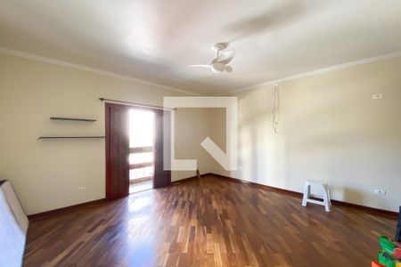 Casa à venda com 293m², 3 quartos e 6 vagas Casa à venda com 293m², 3 quartos e 6 vagasQuarto 1