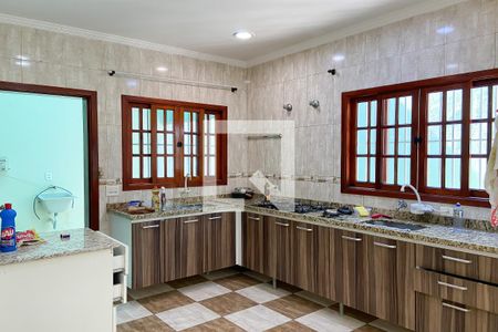 Casa à venda com 293m², 3 quartos e 6 vagas Casa à venda com 293m², 3 quartos e 6 vagasCozinha