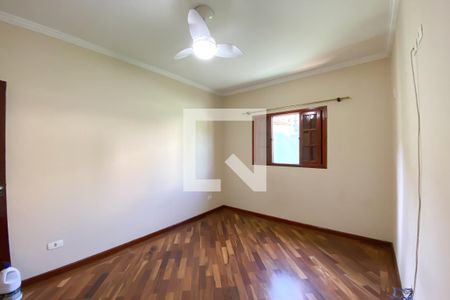 Casa à venda com 293m², 3 quartos e 6 vagas Casa à venda com 293m², 3 quartos e 6 vagasSuíte