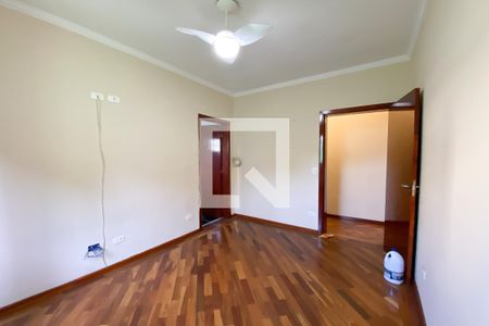 Casa à venda com 293m², 3 quartos e 6 vagas Casa à venda com 293m², 3 quartos e 6 vagasSuíte
