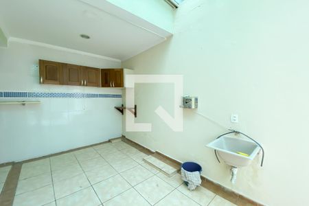 Casa à venda com 293m², 3 quartos e 6 vagas Casa à venda com 293m², 3 quartos e 6 vagasÁrea de Serviço