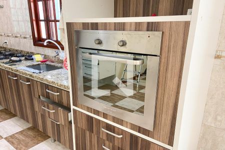 Casa à venda com 293m², 3 quartos e 6 vagas Casa à venda com 293m², 3 quartos e 6 vagasCozinha