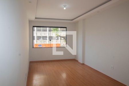 Sala de apartamento para alugar com 2 quartos, 75m² em Ramos, Rio de Janeiro
