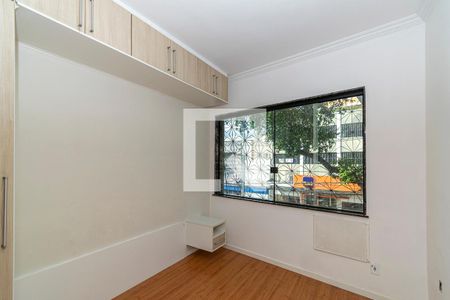 Quarto 1 de apartamento para alugar com 2 quartos, 75m² em Ramos, Rio de Janeiro