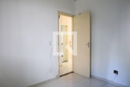 Quarto de apartamento à venda com 2 quartos, 60m² em João Pinheiro, Belo Horizonte