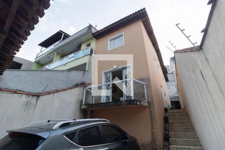 Casa à venda com 130m², 3 quartos e 2 vagasFachada