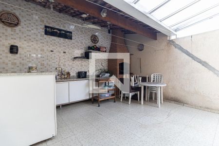 Casa à venda com 130m², 3 quartos e 2 vagasQuintal