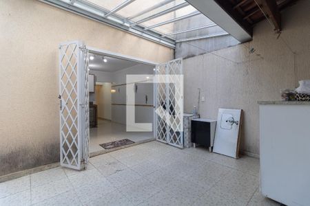 Casa à venda com 130m², 3 quartos e 2 vagasQuintal