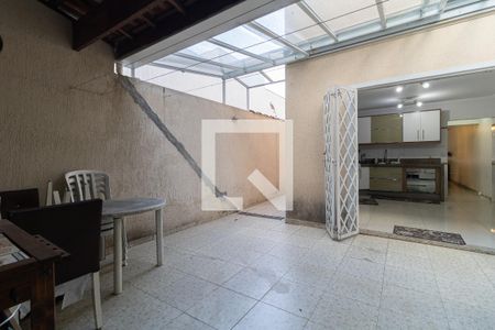 Casa à venda com 130m², 3 quartos e 2 vagasQuintal