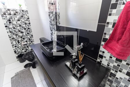 Casa à venda com 130m², 3 quartos e 2 vagasLavabo