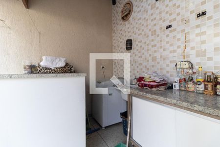 Casa à venda com 130m², 3 quartos e 2 vagasLavanderia