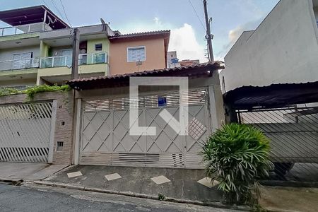Casa à venda com 130m², 3 quartos e 2 vagasFachada