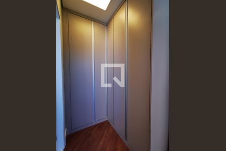 Apartamento para alugar com 92m², 3 quartos e 2 vagas Apartamento para alugar com 92m², 3 quartos e 2 vagasCloset