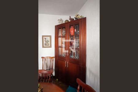 Sala  de casa de condomínio à venda com 3 quartos, 75m² em Itapoã, Belo Horizonte