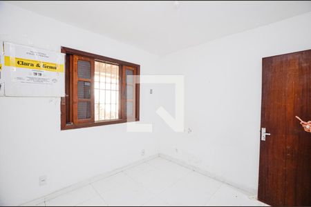 Casa à venda com 250m², 4 quartos e 4 vagas Casa à venda com 250m², 4 quartos e 4 vagasQuarto 4