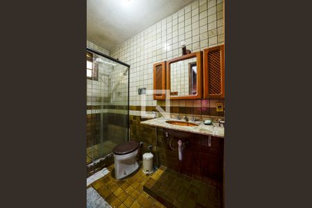 Casa à venda com 250m², 4 quartos e 4 vagas Casa à venda com 250m², 4 quartos e 4 vagasBanheiro 2