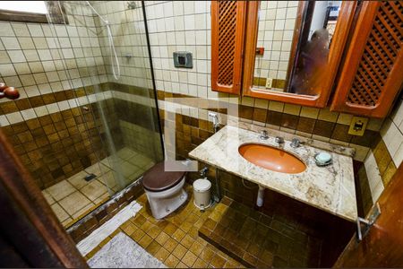 Casa à venda com 250m², 4 quartos e 4 vagas Casa à venda com 250m², 4 quartos e 4 vagasBanheiro 2